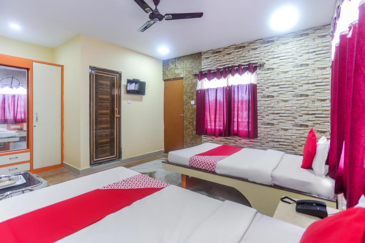 Oyo 60771 New Puri Hotel Екстериор снимка