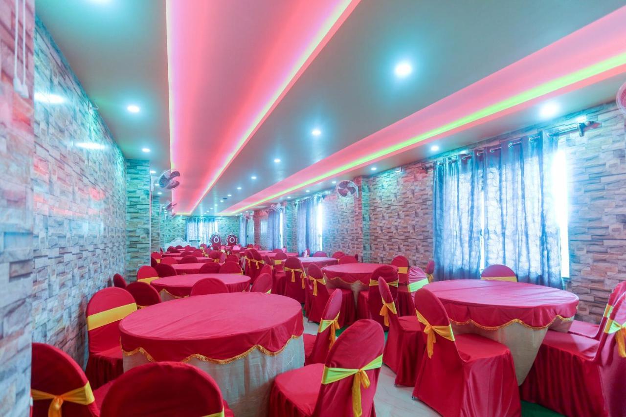 Oyo 60771 New Puri Hotel Екстериор снимка