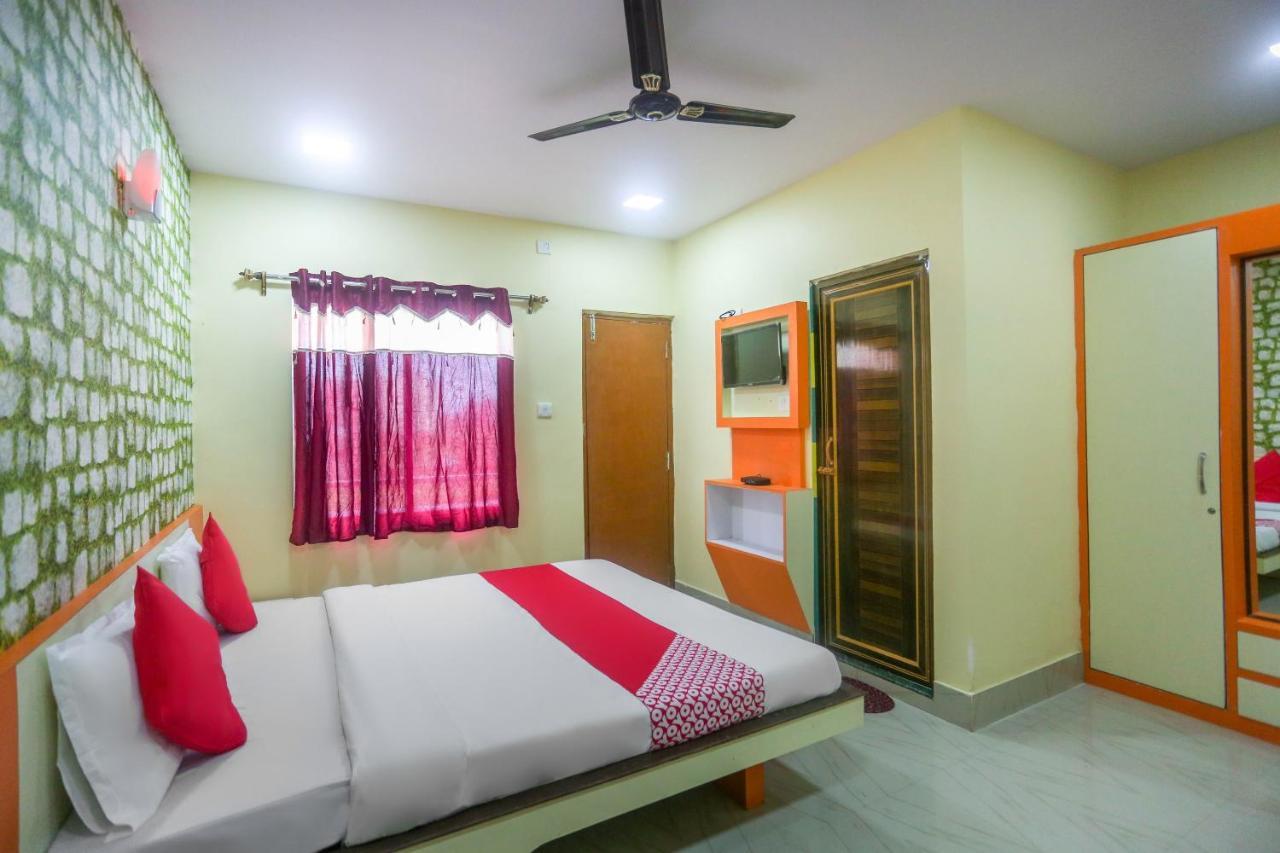 Oyo 60771 New Puri Hotel Екстериор снимка