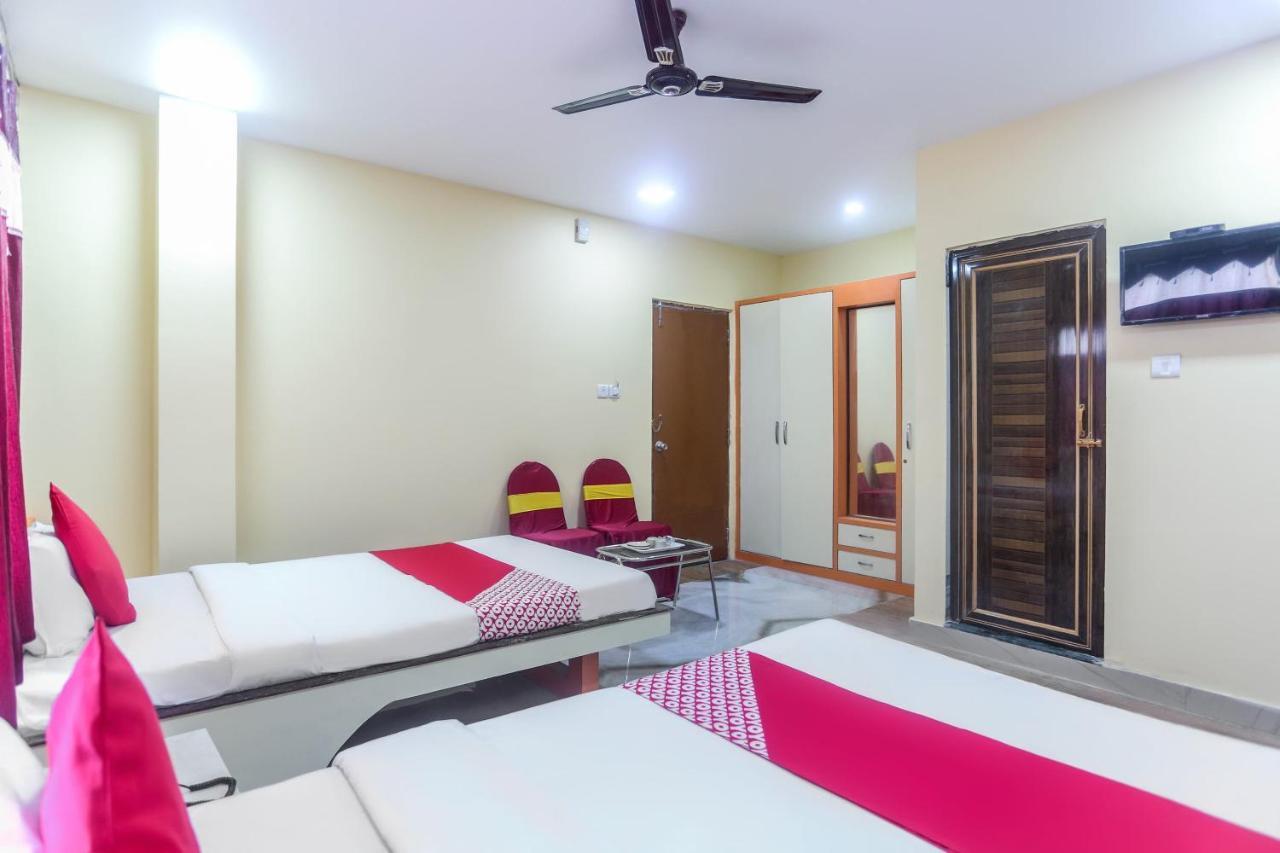 Oyo 60771 New Puri Hotel Екстериор снимка